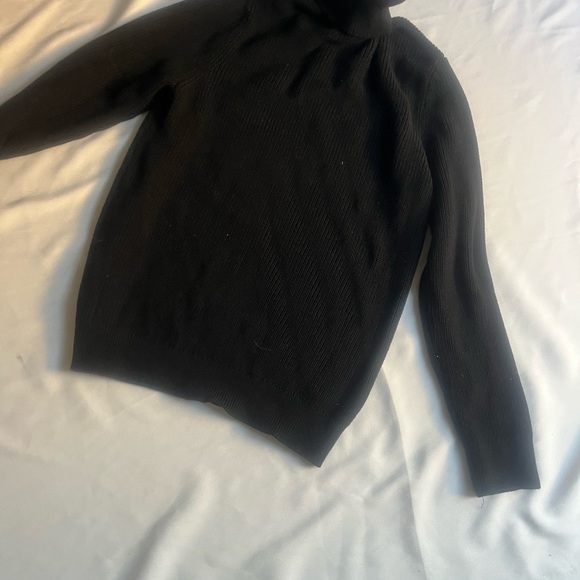 Women Black Sweater - Picture 6 of 7